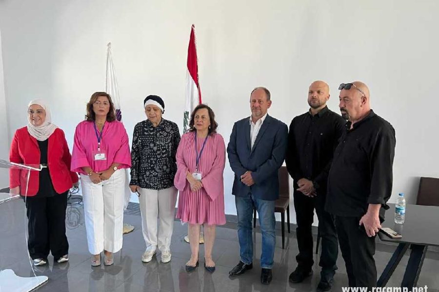 b049a6e4-1c9d-494f-be06-29983875966e