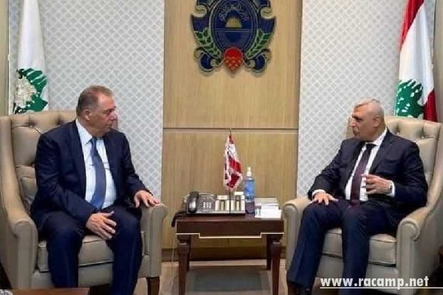 f156d584-ff1c-48ef-b875-bd0a27fe85c3