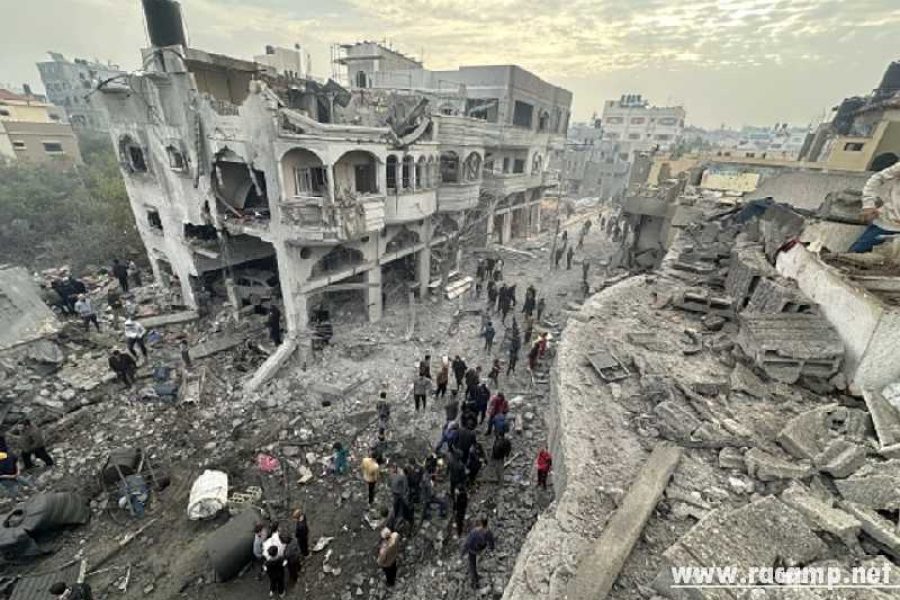 GAZA CITY, GAZA - JANUARY 16: A view of damage at the residential building of Palestinian Aloush family following a fresh Israeli airstrike on Jabalia after Israel and Gaza reached a ceasefire deal, in the north of Gaza City, Gaza on January 16, 2025. (Photo by Hasan N. H. Alzaanin/Anadolu via Getty Images)